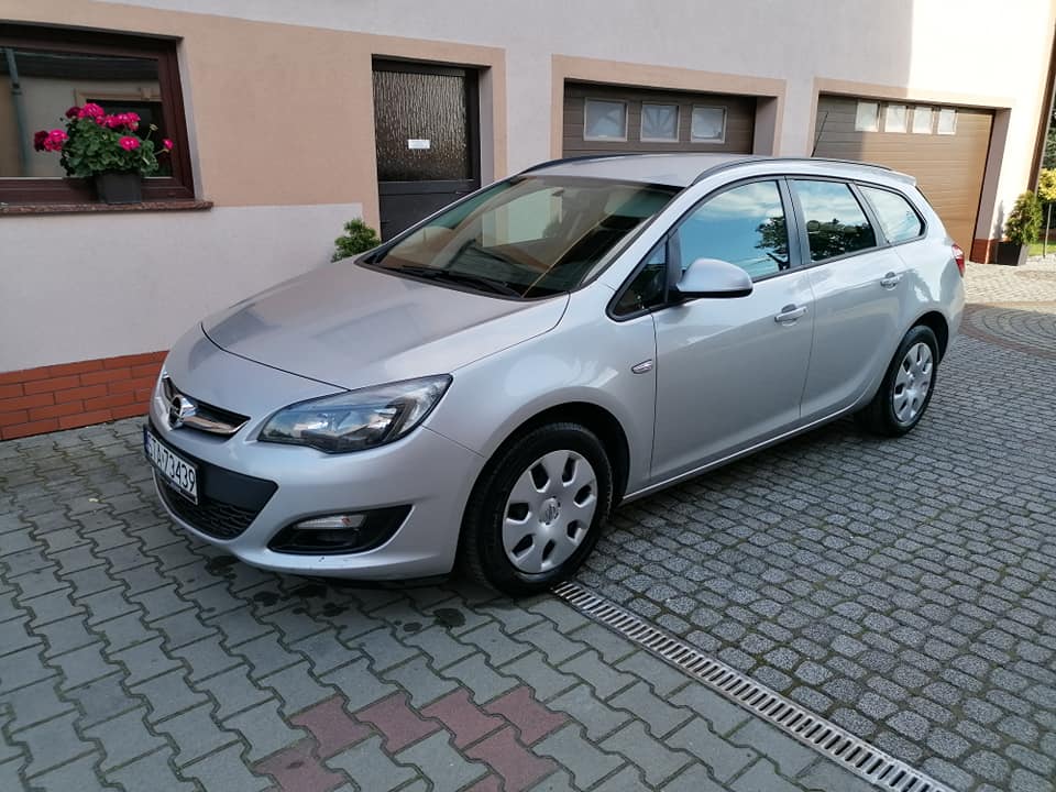 Opel Astra J Kombi